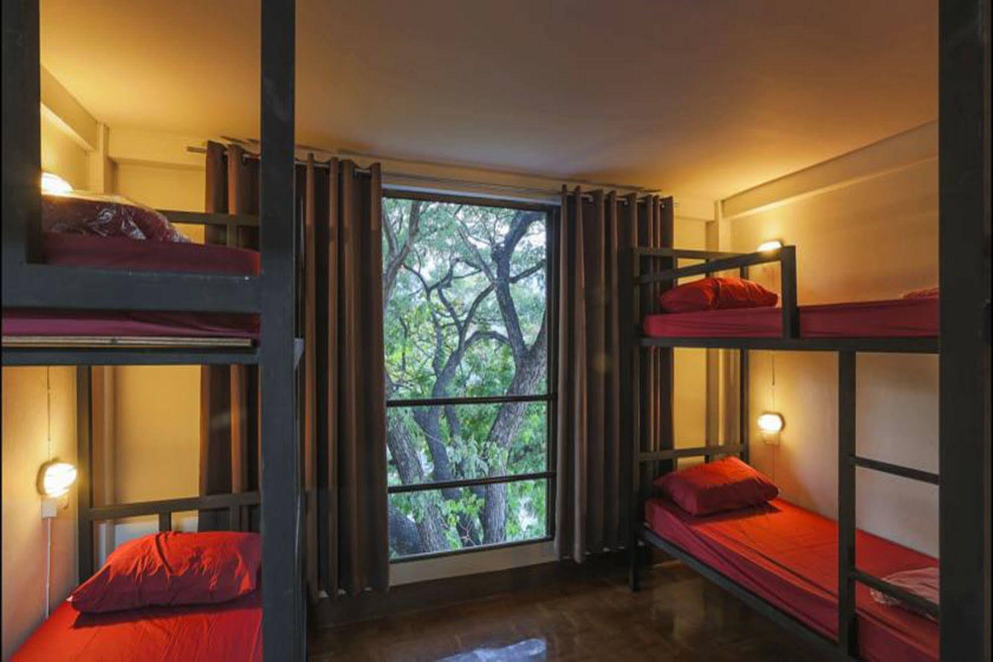 Cham Cha Hostel Chiang Mai Extérieur photo